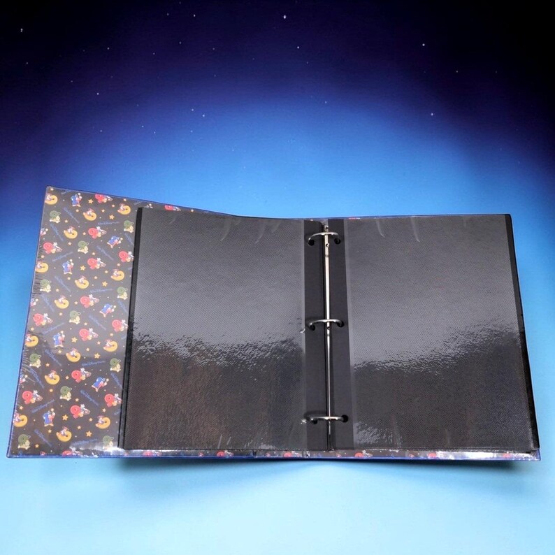 Álbum de fotos vintage de Walt Disney World de 1999, 80 páginas magnéticas, Mickey Mouse, 3 anillas. imagen 7