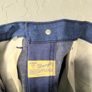 Pantalones vaqueros Wrangler Ours vintage de los años 70, con tachuelas, corte acampanado, talla 7/24, para mujer, nuevos, sin usar. imagen 8