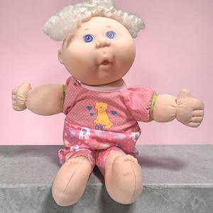 Boneca Cabbage Patch Kids Preemie Vintage 1991 Primeira Edição Macacão Floral Azul Hasbro