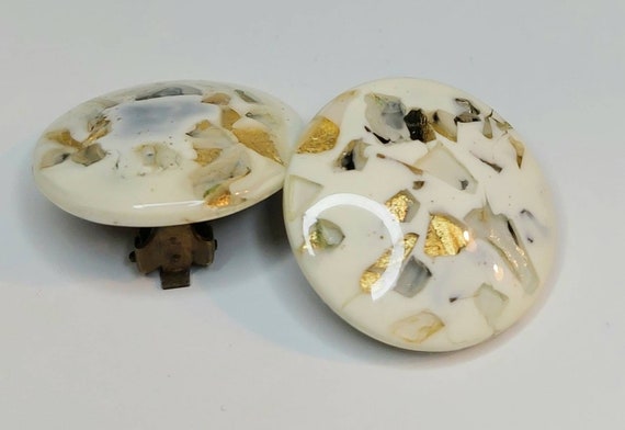 Vintage Cream and Gold Flake Clip On Lucite Style… - image 2