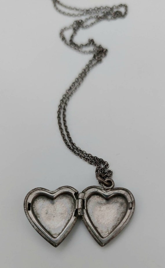 Sterling Silver 1940s Heart Enamel Locket Floral … - image 3