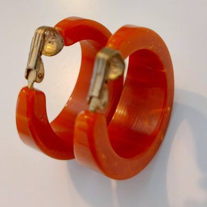 Vintage Bakelite Marbled Orange Large Hoops Clip On Earrings