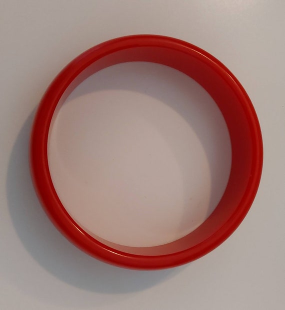 Vintage Cherry Red Bakelite Plastic Bangle Bracel… - image 4