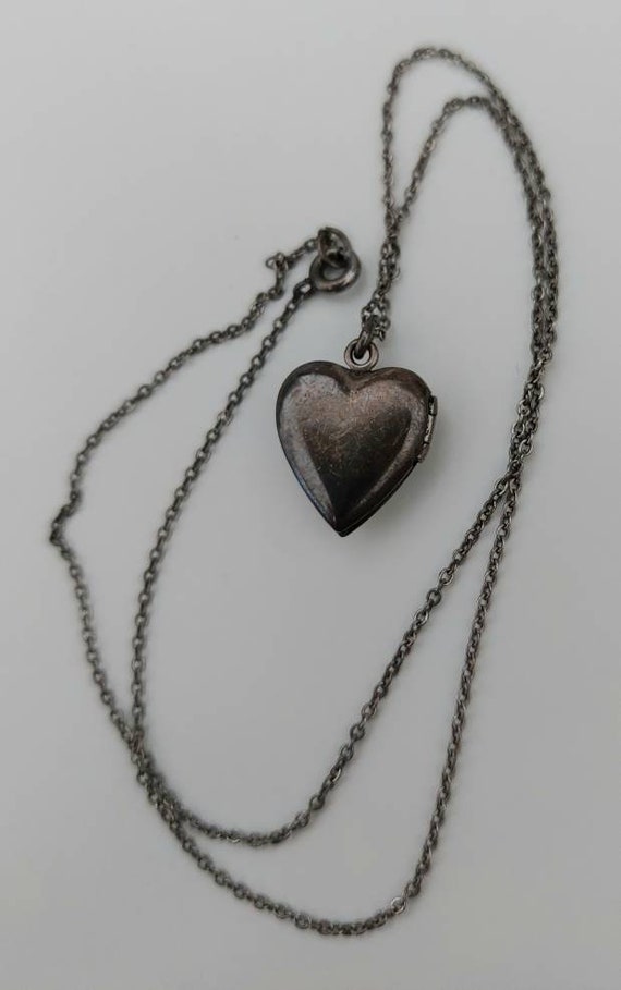Sterling Silver 1940s Heart Enamel Locket Floral … - image 4