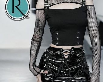 Top corto gótico / Camisa con hebilla calada / Moda grunge urbana