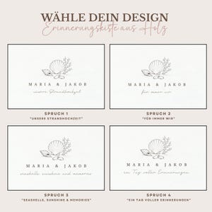 Puede incluir: Una pantalla gr&aacute;fica titulada W&Auml;HLE DEIN DESIGN Erinnerungskiste aus Holz que presenta cuatro paneles rectangulares. Cada panel muestra un dibujo lineal de conchas marinas y dos anillos con los nombres MARIA & JAKOB y frases &uacute;nicas.