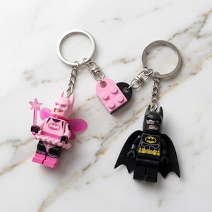 Schwarz Rosa Minifigur Schlüsselanhänger Set, Y2K Paar Fledermaus Passendes Schlüsselanhänger Geschenk für Freund Freundin