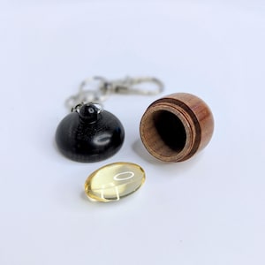 Acorn Keyring with Hidden Compartment – Travel Pill Case & Keepsake Holder