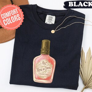 Comfort Colors ナショナルネイルポリッシュデーTシャツ ネイルテクニシャンTシャツ マニキュアリストギフト 美容シャツ