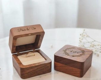Caixa de Alianças Boho em Madeira Gravada | Porta-Alianças de Casamento | Caixa de Alianças Personalizada com Nomes e Data da Cerimônia