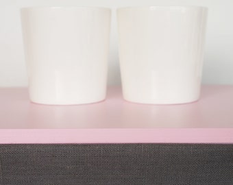 Tablett mit Kissen, Bett serviertablett, Laptop Lap Desk - pastell rosa Tablett mit dunkelgrauem Leinenkissen