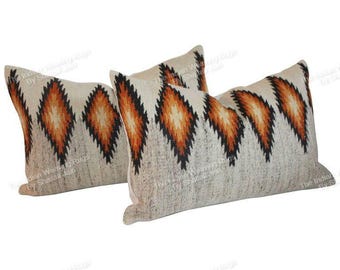 Coppia di 51x81 cm (20"x32") di tappeti Navajo in lana tessuti a mano, motivo sud-occidentale, copricuscino per divano o letto, cuscino messicano.