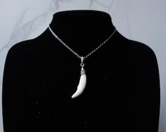 Collar de colmillos / Collar de hueso / Colgante de colmillos / Collar gótico natural / Joyería llamativa hecha a mano / Joyería peculiar
