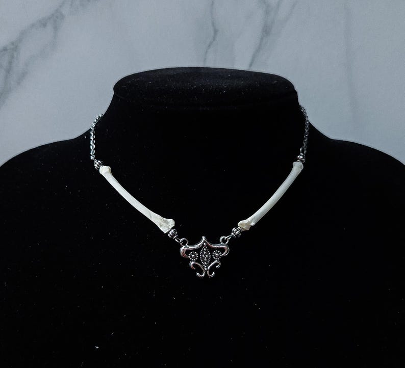 Bone Necklace | Bone Pendant | Bone Choker | Gothic Natural Necklace | Handmade Statement Jewelry |Oddity Jewelry