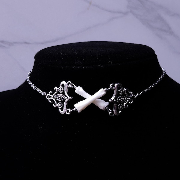 Bone Necklace | Bone Pendant | Bone Choker | Gothic Natural Necklace | Handmade Statement Jewelry |Oddity Jewelry