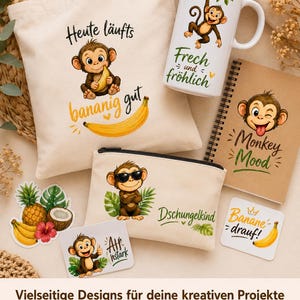 Könnte beinhalten: Eine Auswahl an Artikeln mit Affen- und Bananenmotiven. Enthält eine Tragetasche, eine Tasse, ein Notizbuch und Beutel. Die Tragetasche trägt den Text "Heute läufts bananig gut". Die Tasse zeigt einen Affen, der an einer Liane hängt, und den Text "Frech und fröhlich".