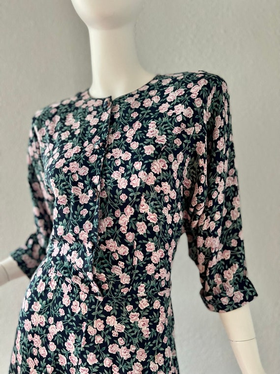 Vintage 90s Ditsy Rose Print Front Button Rayon G… - image 7