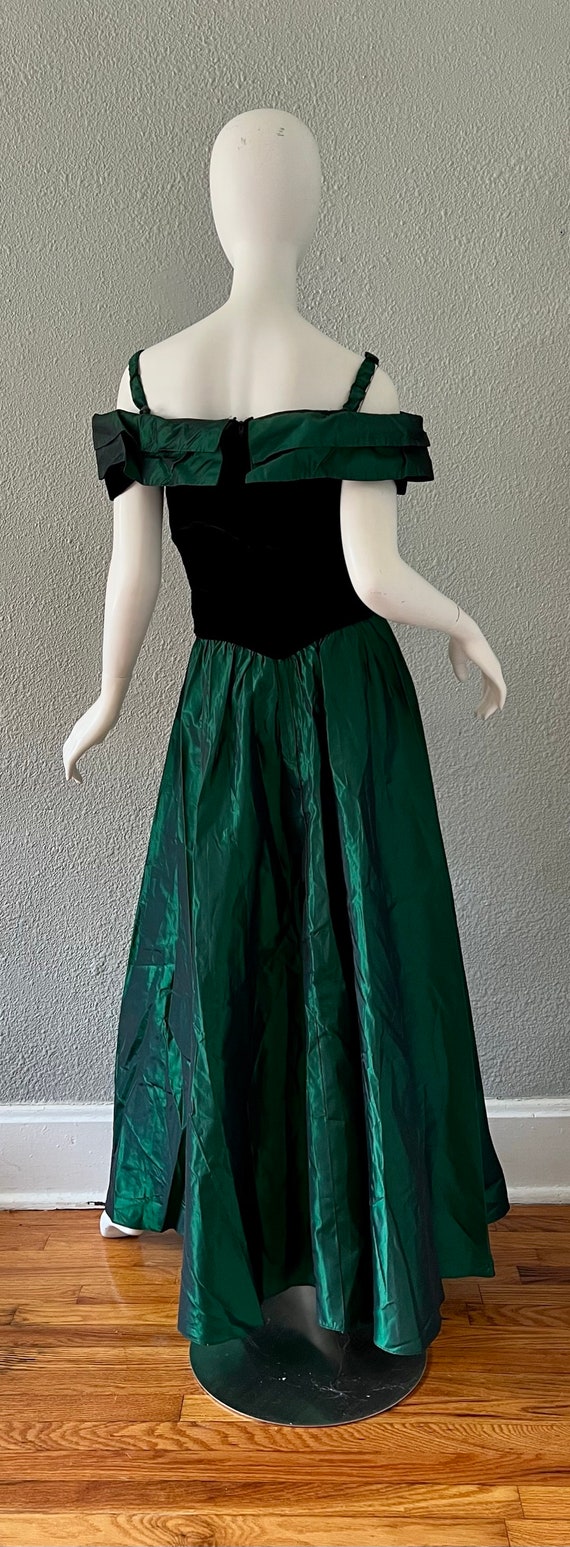 Vintage 80s Green Velvet Off-Shoulder Taffeta Ful… - image 8