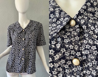 Vintage 80s Floral Pearl Front Button Huge Collar Silky Secretary Blouse Top M