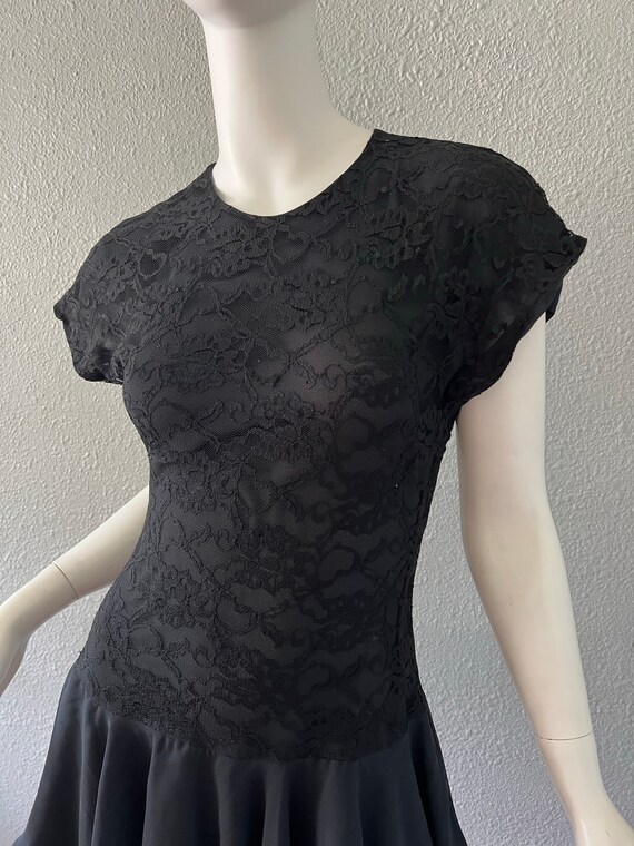 Vintage 80s Black Lace Tiered Ruffle Chiffon Drop… - image 5