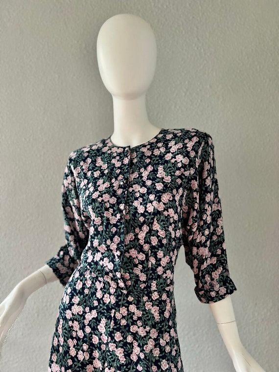 Vintage 90s Ditsy Rose Print Front Button Rayon G… - image 6