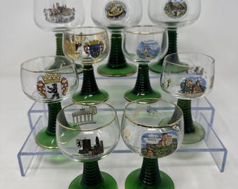 Vintage deutsche Roemer Rummer Wein- und Likörgläser mit grünem Bienenkorbstiel, 9er-Set