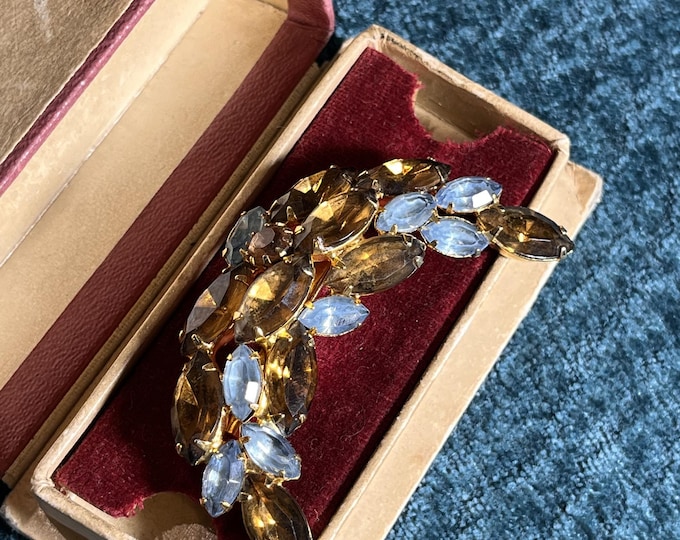 Blue & Brown Rhinestone Crescent Moon Brooch – Vintage American Costume Jewelry, Juliana Style | Celestial