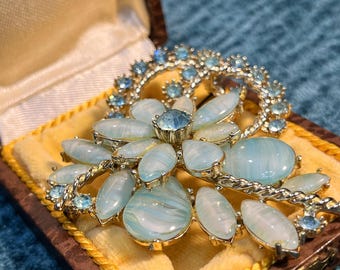 Vintage 1960s Exquisite Blue Cloud Glass Flower Brooch
