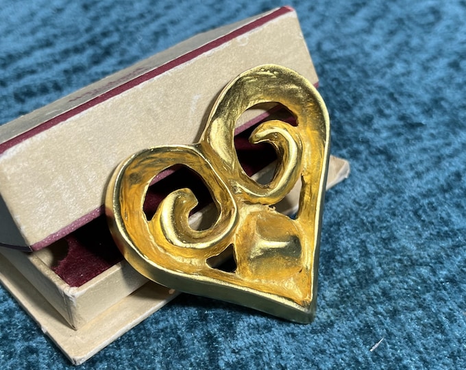 Loola Paris 1990s Heart Brooch Pin, Gold Tone French Vintage Costume Jewellery, Romantic Gift