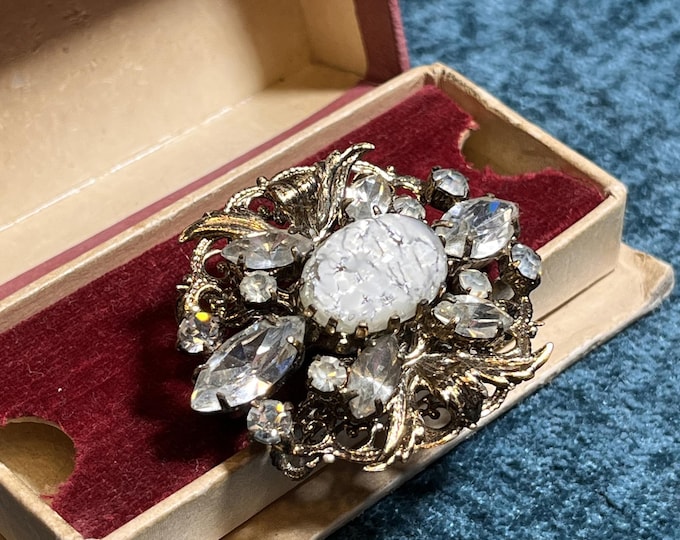 Vintage 80s Czech Floral Brooch . White Art Glass & Rhinestones . 3D Filigree Design