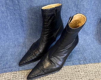 Vintage 90s Black Leather Pointed Toe Boots, Snakeskin Embossed Detail, Size 37