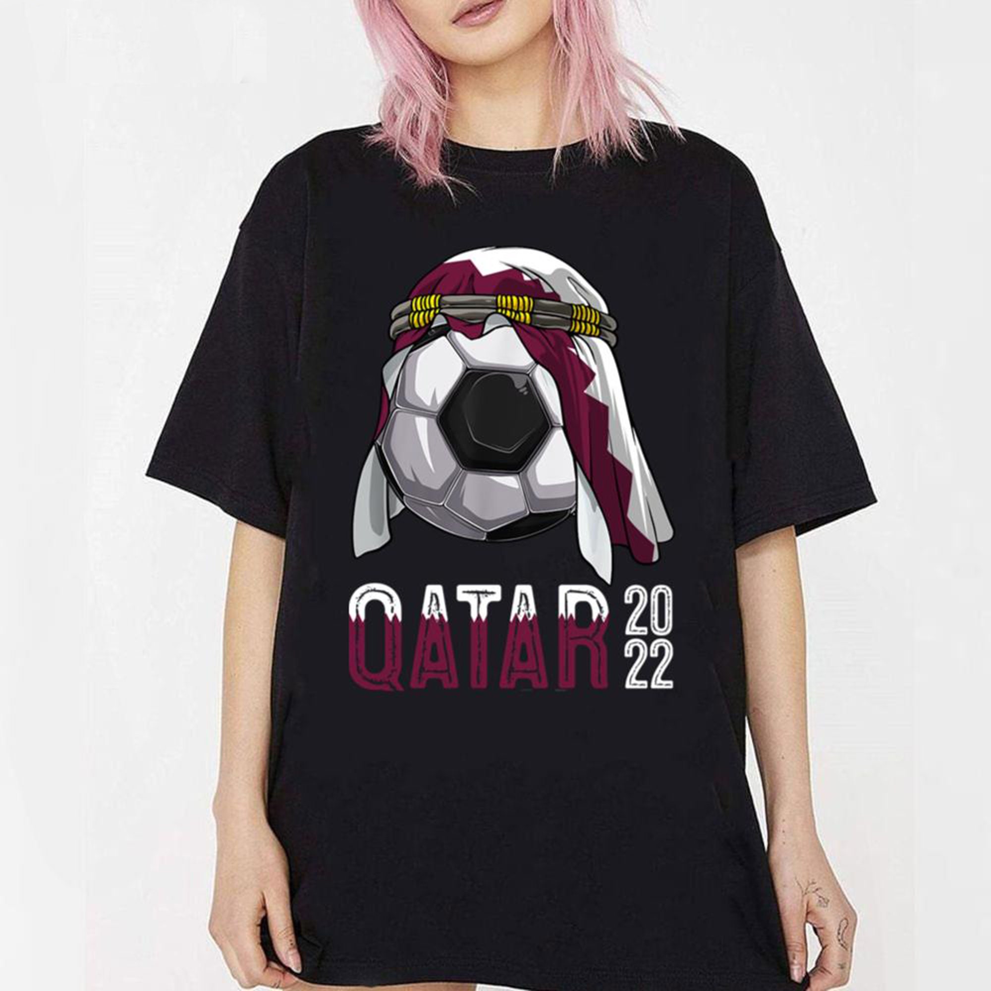 Discover Camiseta Qatar de La Copa Mundial de La FIFA 2022 La'eeb Mascota de La Copa Mundial 2022 para Hombre Mujer