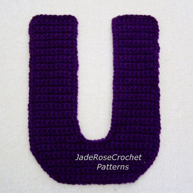 Crochet Letters Patterns U 3D Accent Pillow Alphabet Applique in 5 Sizes image 1