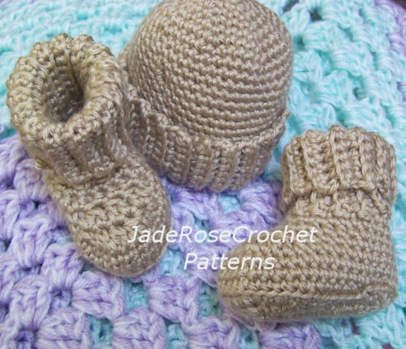 Crochet Booties and Hat Pattern, Crochet Baby Hat Pattern, Hat and Booties, Newborn Hat and Booties, Premie 6 Months PDF401 image 1