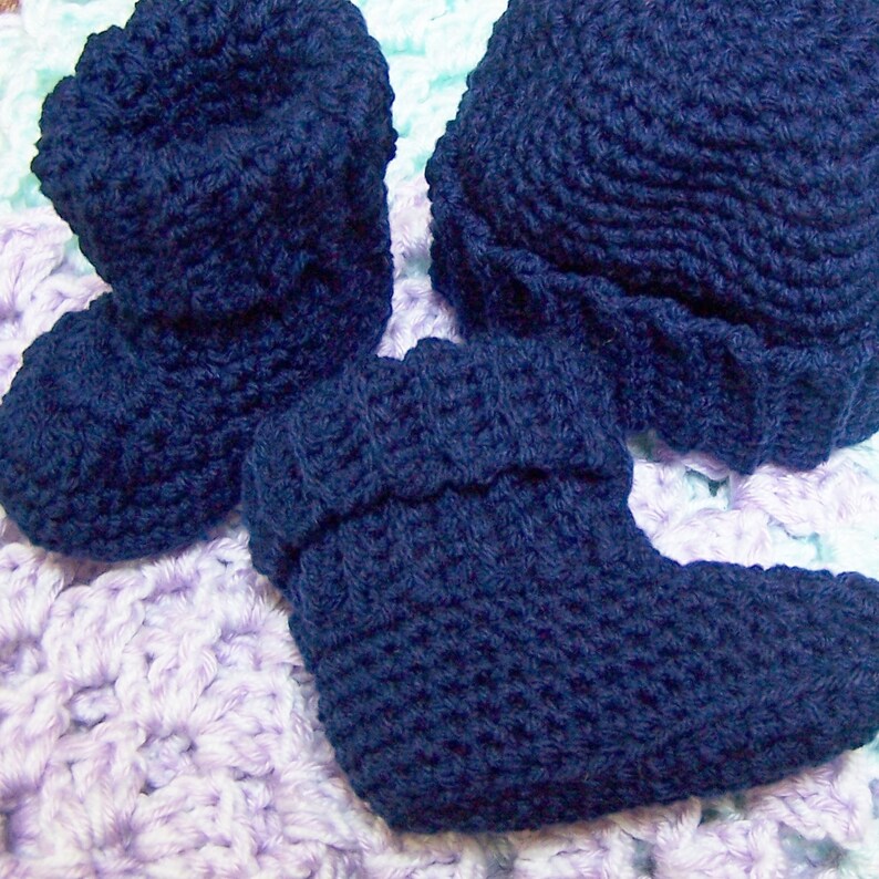 Crochet Booties and Hat Pattern, Crochet Baby Hat Pattern, Hat and Booties, Newborn Hat and Booties, Premie 6 Months PDF401 image 4