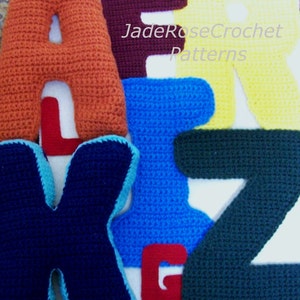 Patrón de alfabeto de crochet, letras de crochet en 5 tamaños, letras de bloque para almohadas 3D, apliques, 7 adornos adorables, patrón de signo más gratis