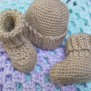 Crochet Booties and Hat Pattern, Crochet Baby Hat Pattern, Hat and Booties, Newborn Hat and Booties, Premie 6 Months PDF401 image 5