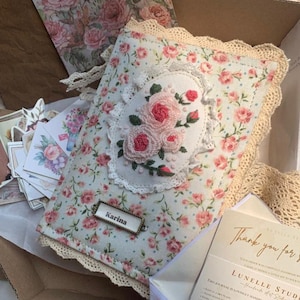 Handgjord Shabby Chic-dagbok – Broderad ros-dagbok, vintage spets A6/A5 anteckningsbok/bokomslag
