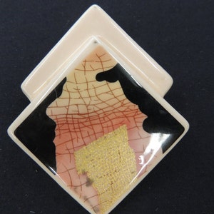 Vintage 1980&#39;s Ceramic Abstract Brooch Pin Peach Bold