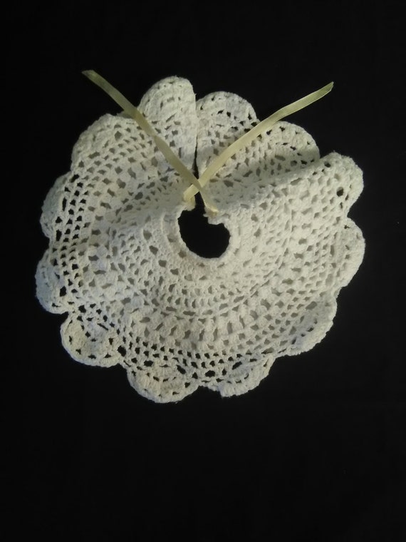 Vintage Newborn White Crochet Doily Girls Baby Co… - image 5