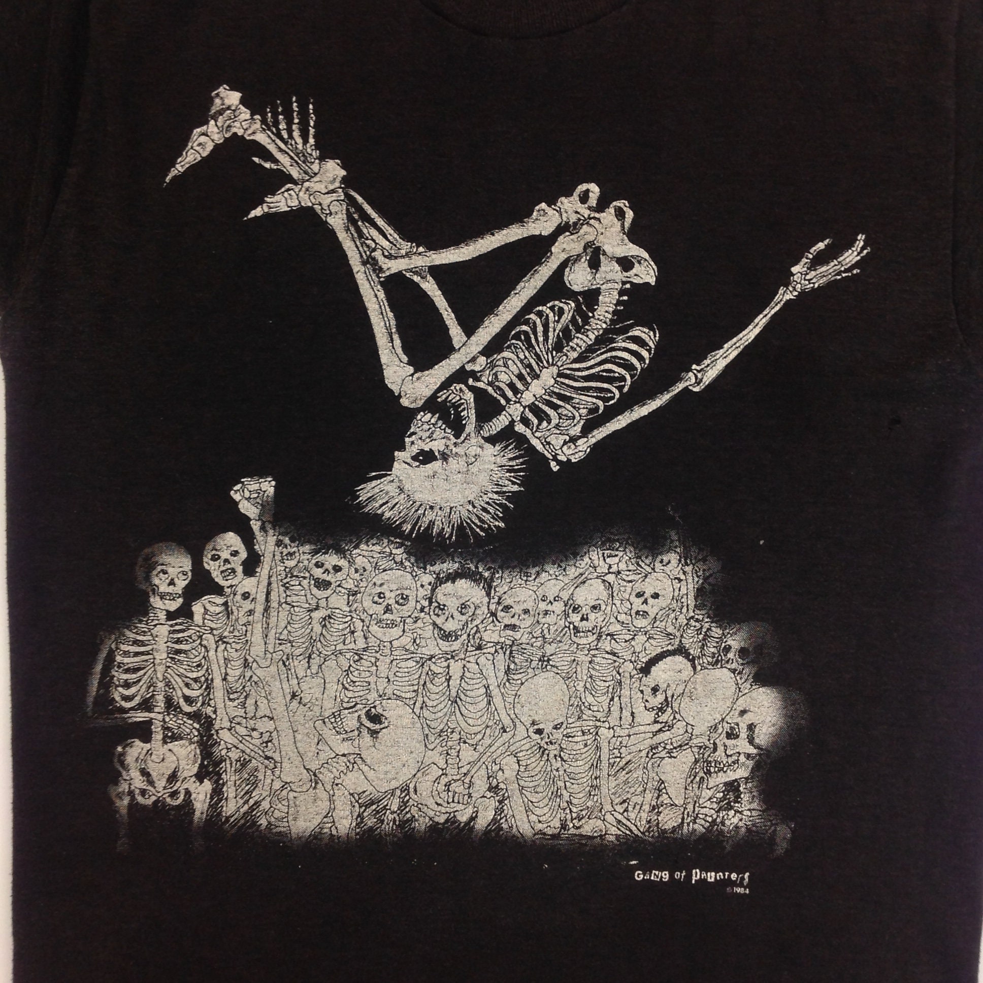 Discover Vintage 1984 Rare Gang of Painters Black T-Shirt Skeleton Punk Slam Dance Mosh Pit Skateboard Dead Man's Party Graphics