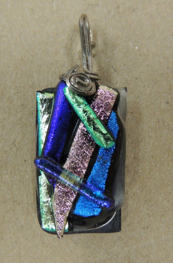 Silvertone wire and multi colored resin/plastic ch