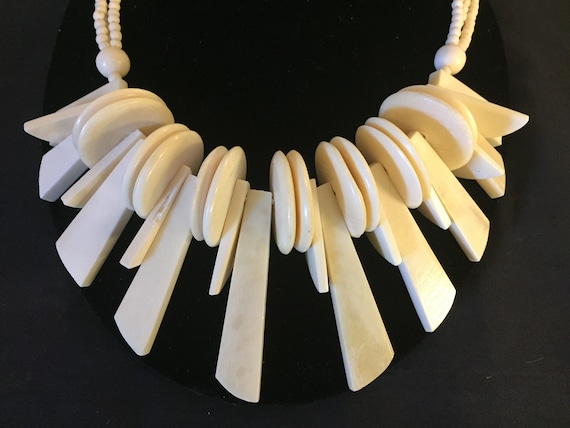 Vintage Bone Beaded Statement Necklace Collar Odd… - image 1