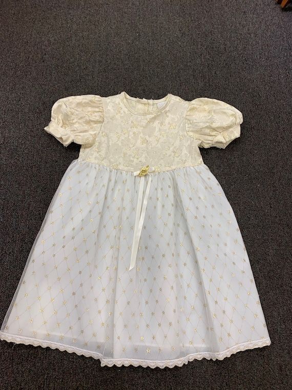 Vintage 1980's Girls White With Gold Communion / C