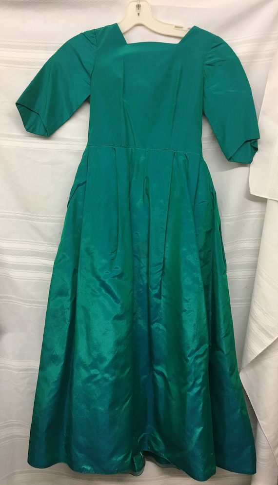 Vintage 1970's Adorable Emerald Green Junior Bride