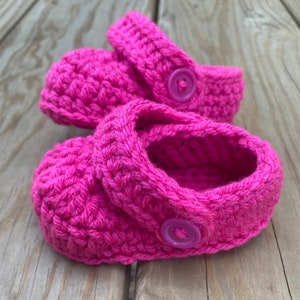 Crochet Infant Baby SANDALS Button Strap CLOG Booties // Size 3-12 Mos // Many Color Options image 4