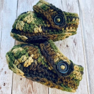 Crochet Infant Baby SANDALS Button Strap CLOG Booties Camo // Size 3-12 Mos // Super Cute