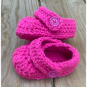 Crochet Infant Baby SANDALS Button Strap CLOG Booties // Size 3-12 Mos // Many Color Options image 5