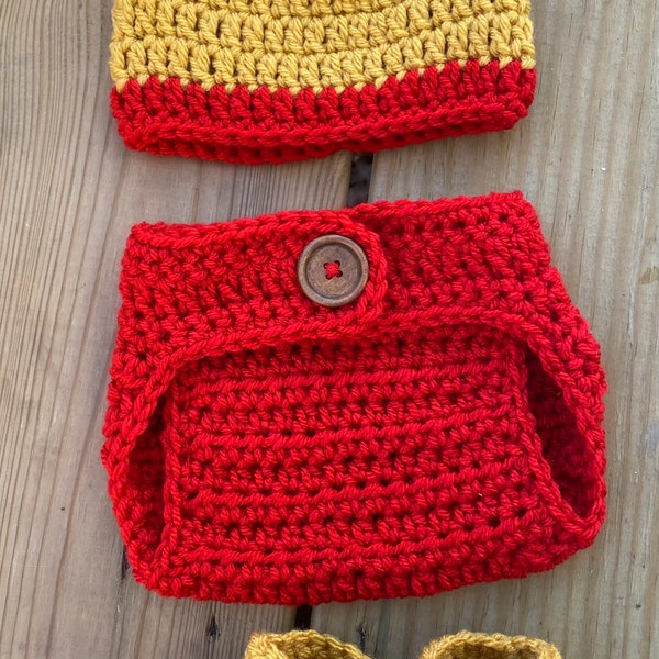 Newborn Crochet Boy Girl WINNIE the POOH Bear Beanie Hat, Diaper Cover and Booties Set // Cute Photo Prop