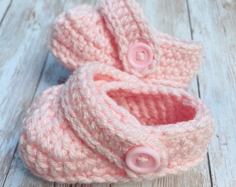 Crochet Infant Baby SANDALS Button Strap CLOG Booties // Size 3-12 Mos // Many Color Options